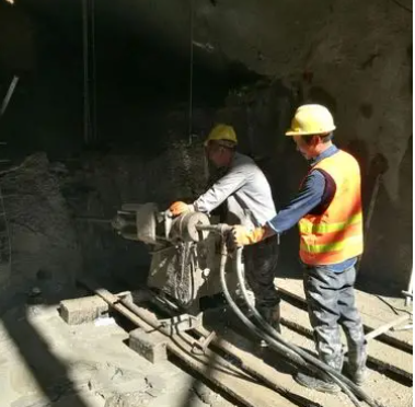 新华水下抗分散灌浆料特点 水下不分散注浆料介绍