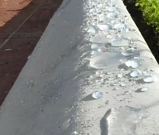 新华硅烷浸渍涂料在混凝土保护中的应用